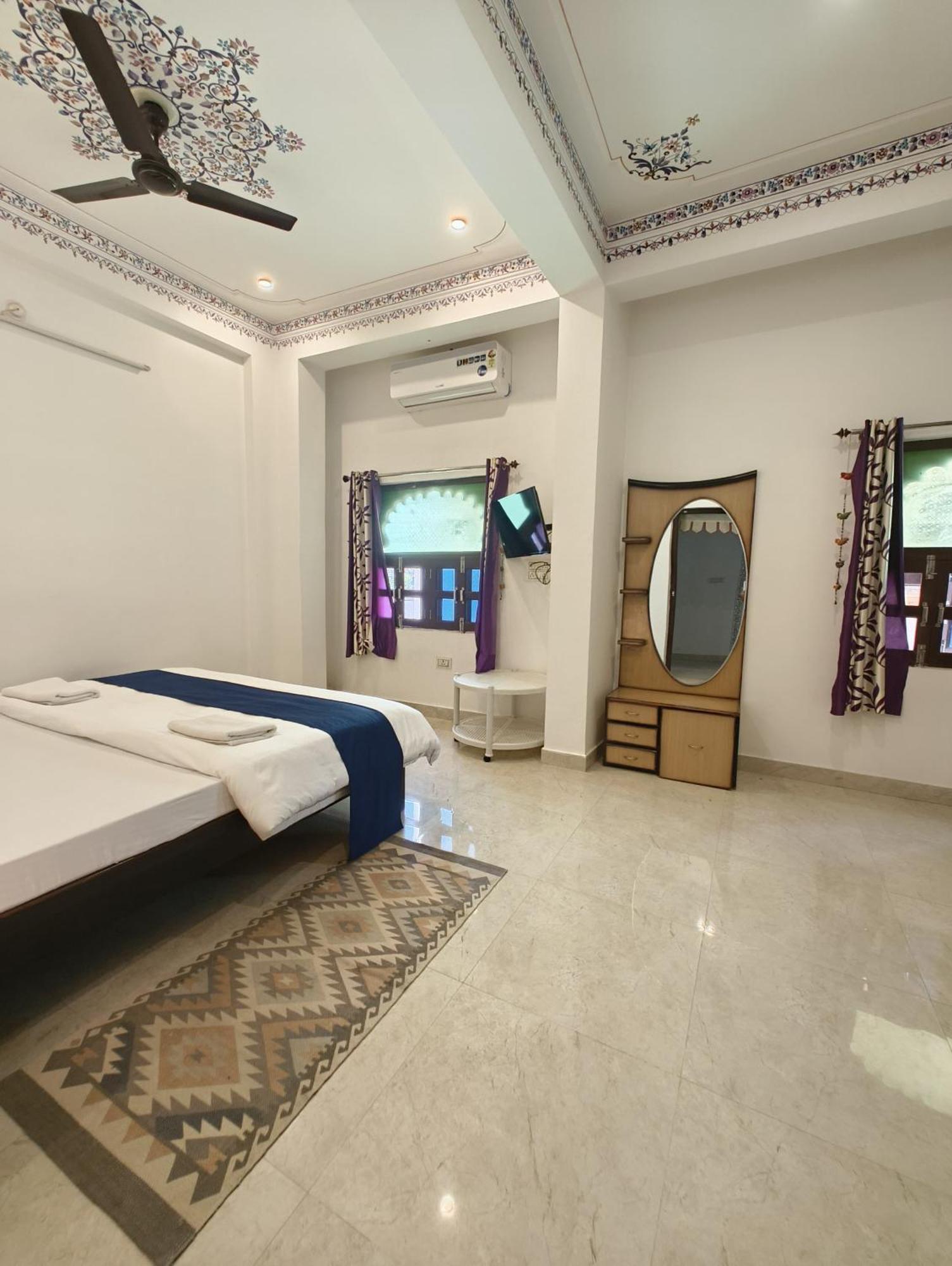 Rising Shemesh Home Stay 우다이푸르 외부 사진